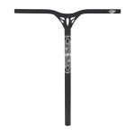 Blunt Envy Reaper Manillar V3 Por tanto el manillar Reaper de Blunt Envy ha vuelto para una última vuelta de rosca. Además de su estética y fortaleza para largo. Sobre todo con este manillar scooter oversized compatible con sistemas de compresión ICS o IHC. La ilustración en el frontal de este manillar scooter freestyle se reconoce al instante como el gráfico insignia del team rider de Blunt Envy Flavio Pesenti. Este manillar patinete tiene una segunda elevación que recibe un apoyo adicional de los escudetes. Sobre todo esto hace a los manillares Reaper más fuertes y duraderos. Los manillares Reaper siempre han sido una opción muy popular gracias a la combinación de estética, peso y durabilidad. Blunt Envy.